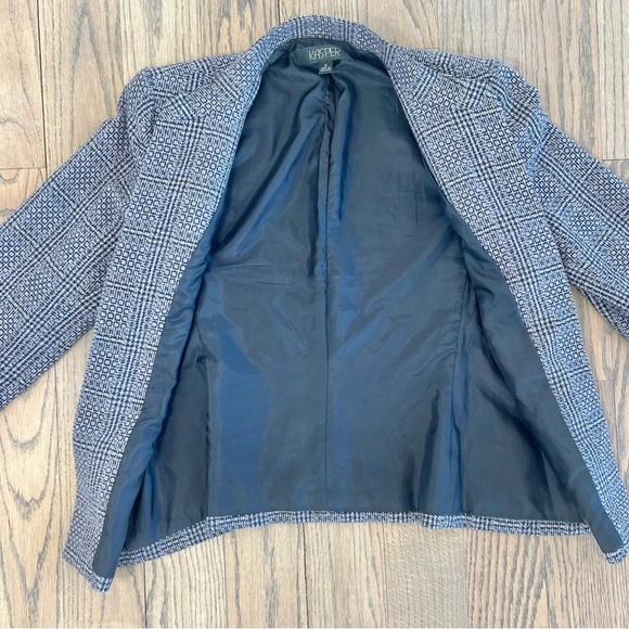 Kasper Vintage Women’s Wool Polyester Blend Blazer with Pockets Size 12 - Picture 8 of 14